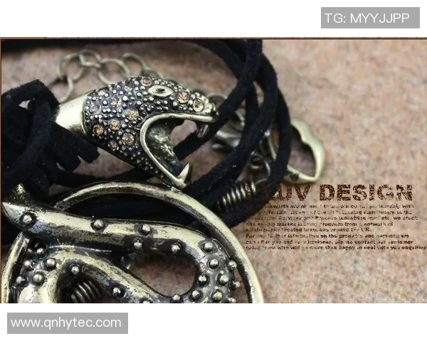 时尚男生足球项链推荐彰显个性魅力与运动精神的完美搭配